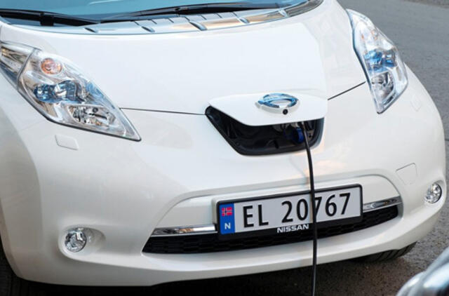 "Nissan": mes jums - neteršiančius automobilius, jūs mums - neteršiančią energiją