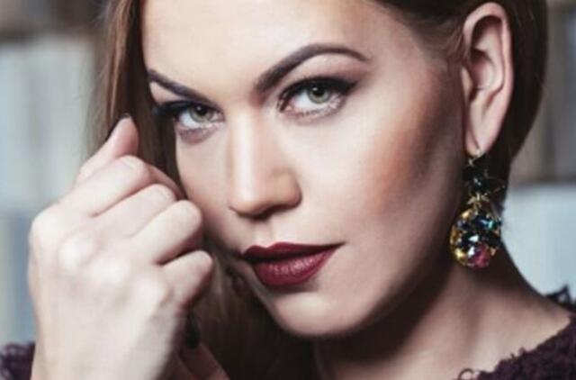 Simonos Brazdžionytės grožio štrichai