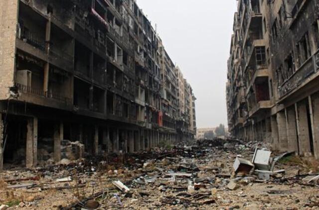 Delsiama pradėti Alepo gyventojų evakuaciją, opozicija kaltina Bašarą al Asadą remiančią miliciją