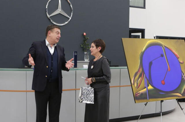 Mercedes-Benz automobilių centre atidaryta meno galerija