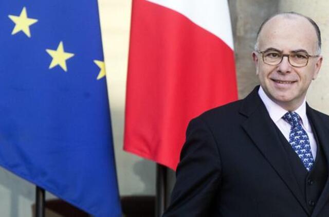 Naujuoju Prancūzijos premjeru taps vidaus reikalų ministras Bernaras Kazanevas