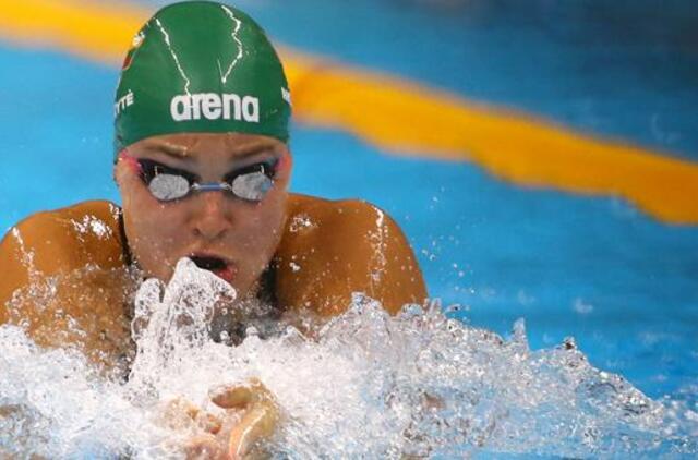 Plaukikė Rūta Meilutytė Anykščiuose varžovėms vilčių nepaliko