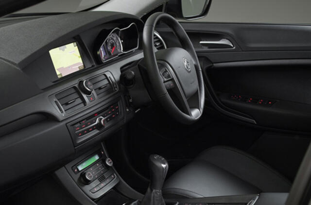 Viešajame eisme galės dalyvauti ir dešiniavairės transporto priemonės