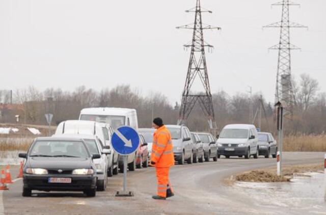 Kelyje Šilutė-Rusnė uždraustas automobilių eismas