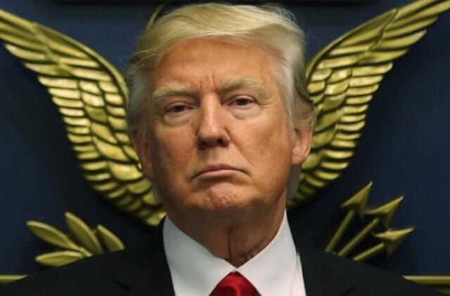 Donaldas Trampas nutraukė sirų pabėgėlių priėmimą į JAV