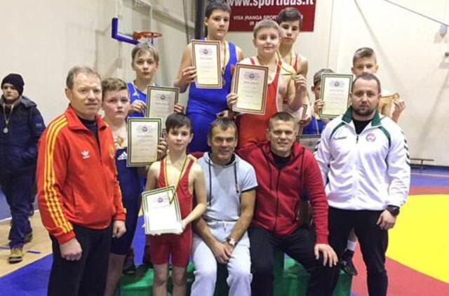 Iš Pagėgių - su laurais