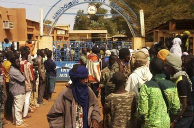 Sprogimo Malio karinėje stovykloje aukų skaičius išaugo iki 47
