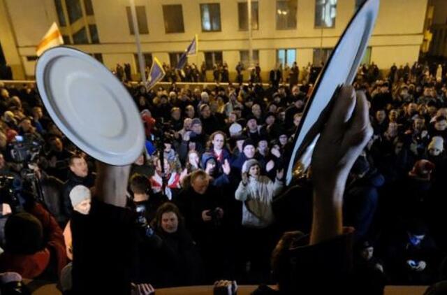 Baltarusija: veltėdžių protestai persikėlė į rajonus