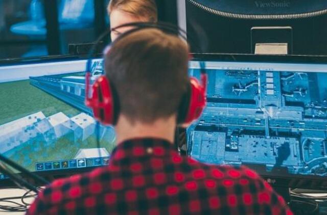 Lietuviai nesustoja: šįkart „Minecrafte“ pastatė „SpaceX“ tunelį, biurą ir oro uostą