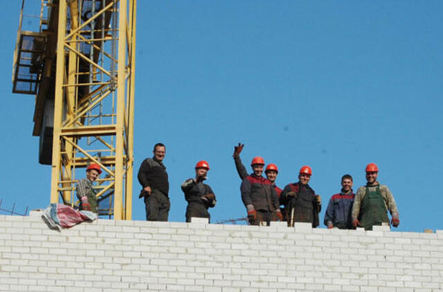 Robertas Dargis: Lietuvai reikia 20 tūkst. darbininkų