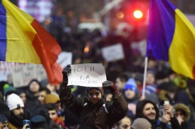 Rumunijoje nesiliauja protestai