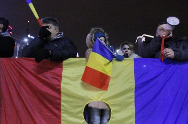 Rumunijos vyriausybė atšaukė dekretą dėl antikorupcinių įstatymų sušvelninimo