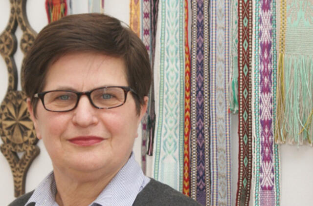 Vasario 16-osios gimnazijos Vokietijoje direktorė J.Vaitkienė: Nuo savo šalies nepabėgsi