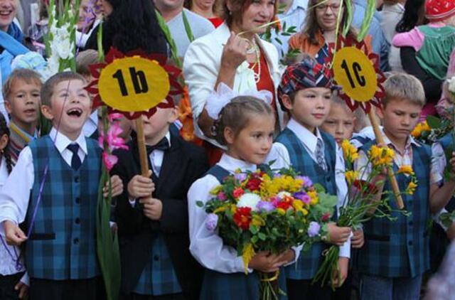 Vyriausybė planuoja, kad jau kiti mokslo metai mokiniams bus ilgesni