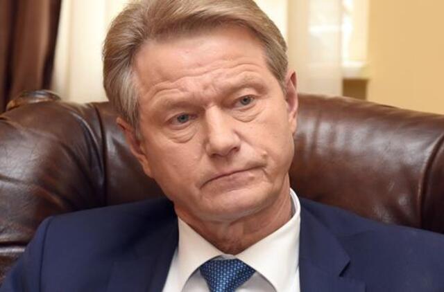 Europos institucijos didina spaudimą Lietuvai dėl draudimo Rolandui Paksui dalyvauti rinkimuose