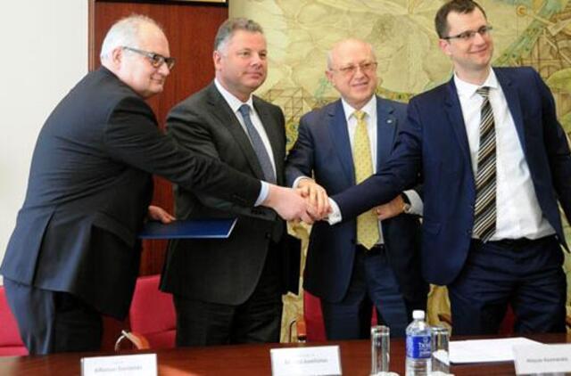 Kuriamas SGD varomas geležinkelio lokomotyvas