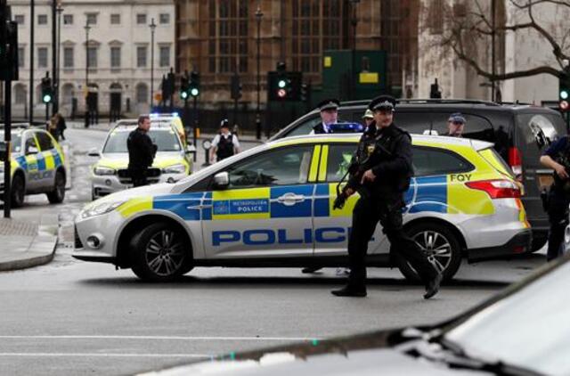 Per teroristinį išpuolį Londone žuvo penki žmonės, dar apie 40 - sužeista