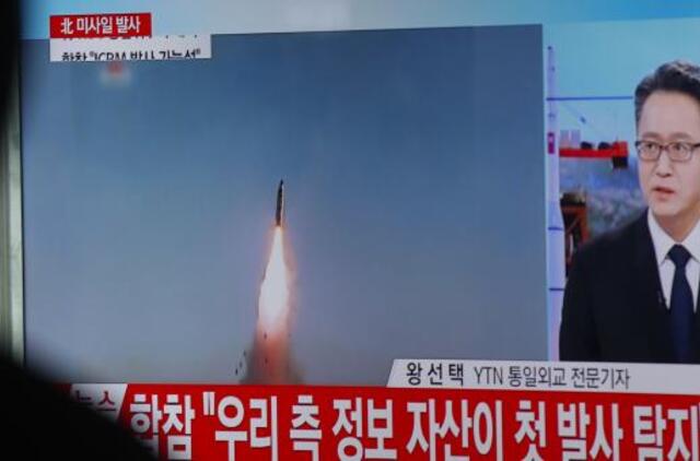 Šiaurės Korėja paleido keturias balistines raketas