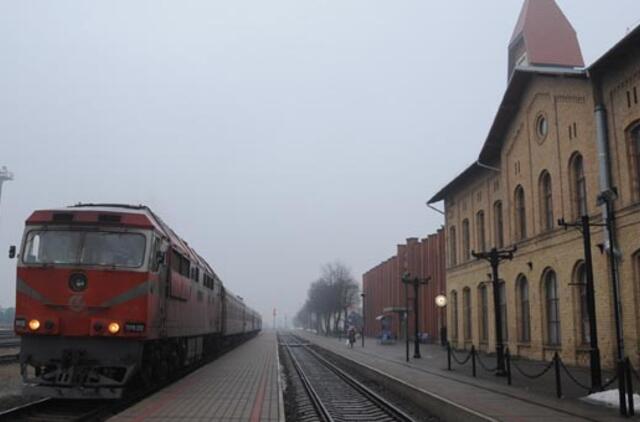 Šiemet traukiniais keliavo daugiau keleivių