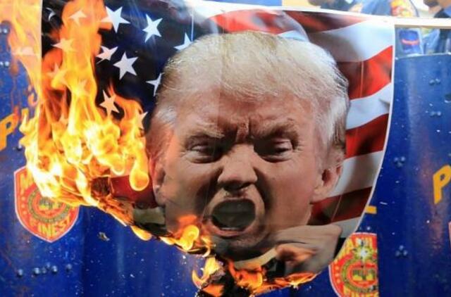 Tirs Donaldo Trumpo komandos narių kontaktus su Rusija