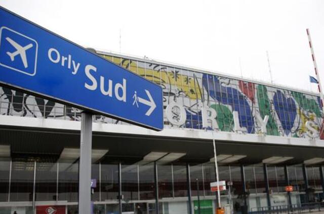 Vyras, užpuolęs kariškius Orli oro uoste, buvo apsvaigęs nuo narkotikų