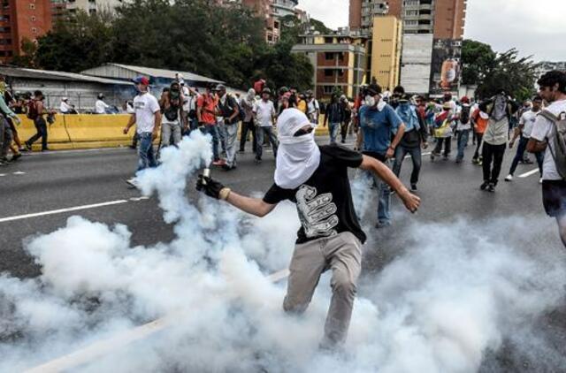 Nuo protestų pradžios Venesueloje sulaikyta beveik 1,3 tūkst. žmonių