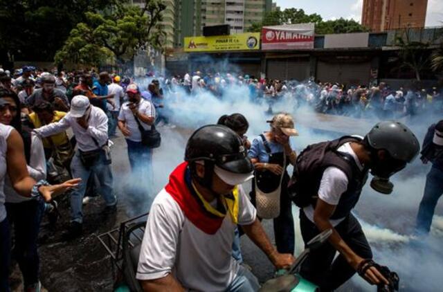 Per antivyriausybinius protestus Venesueloje žuvo trys žmonės