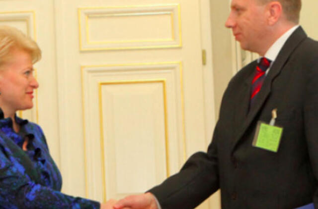 Už kėdę VĮ leidžiama mokėti 10 kartų brangiau