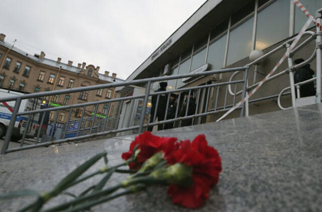 Sankt Peterburgas: žuvo 11 žmonių, dar 51 sužeistasis ligoninėje, metro atnaujino darbą