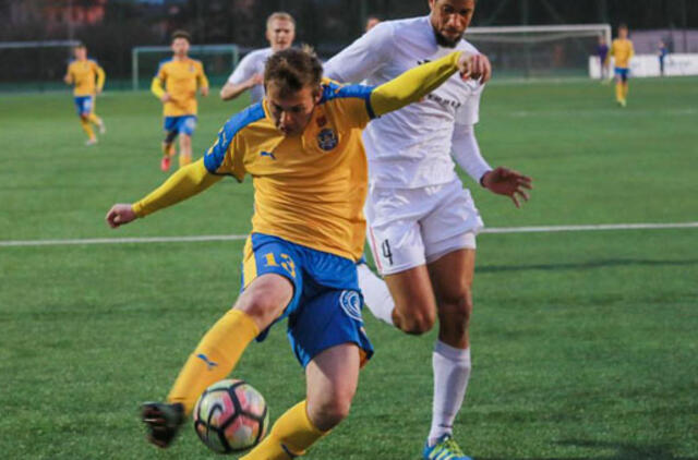 Atkaklus futbolo mūšis - be nugalėtojo