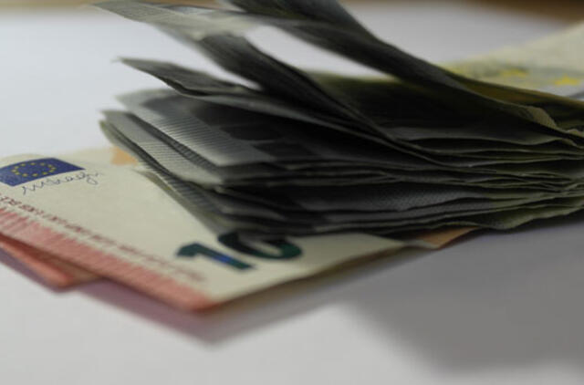 Į Lietuvą su nedeklaruotais pinigais norėjęs prasmukti rusas bus teisiamas