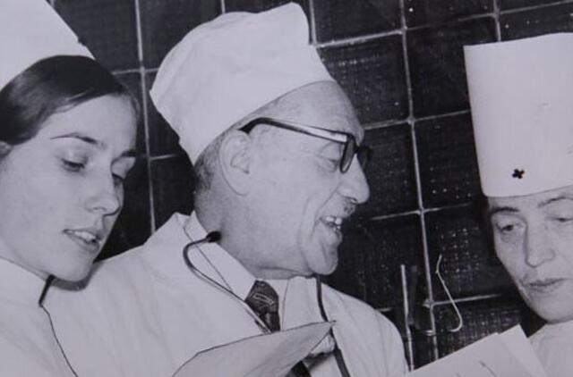 Klaipėdos akvarelės: namai ir žmonės (492)