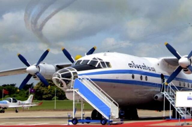 Jūroje rastos dingusio Mianmaro karinio lėktuvo nuolaužos