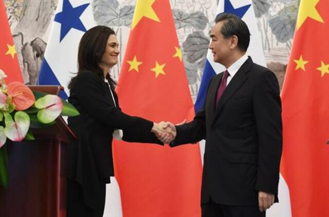 Panama nutraukė diplomatinius santykius su Taivanu ir užmezgė juos su Kinija