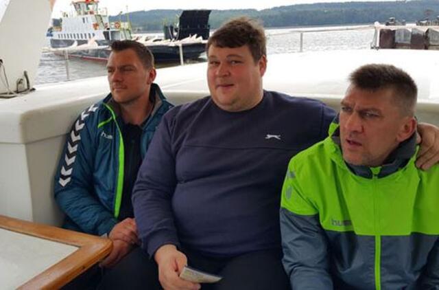 Rankininkams - ekskursija po uostą