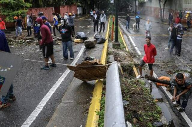 Venesueloje per protesto akcijas žuvo dar vienas žmogus
