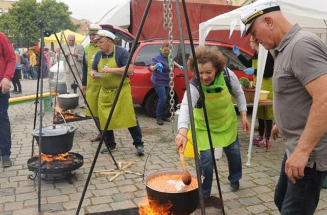 Žvejai neišduoda ne tik gerų vietų, bet ir gardžios žuvienės receptų