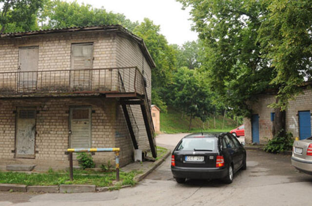 Griaus rekonstrukcijai trukdančius statinius