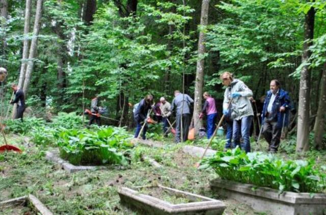 Kad krašto senbuvių kapinaitės netaptų gyvulių ganyklomis