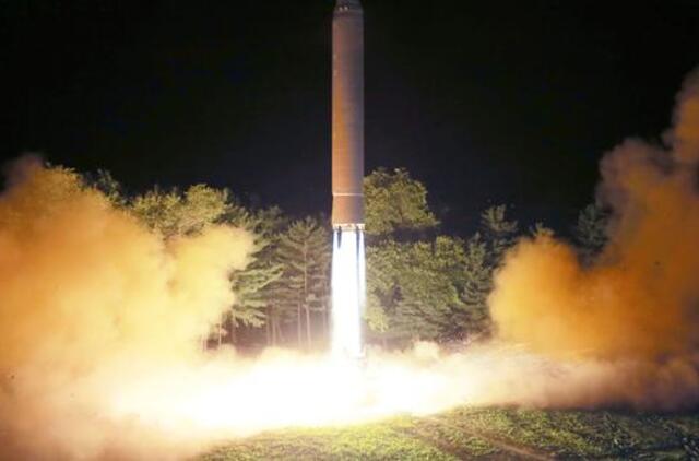 Šiaurės Korėja teigia, kad jos raketos jau gali pasiekti bet kurį JAV tašką
