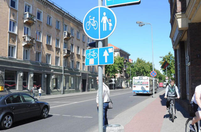 Dviračių transporto priemonių vairuotojams parengta atmintinė