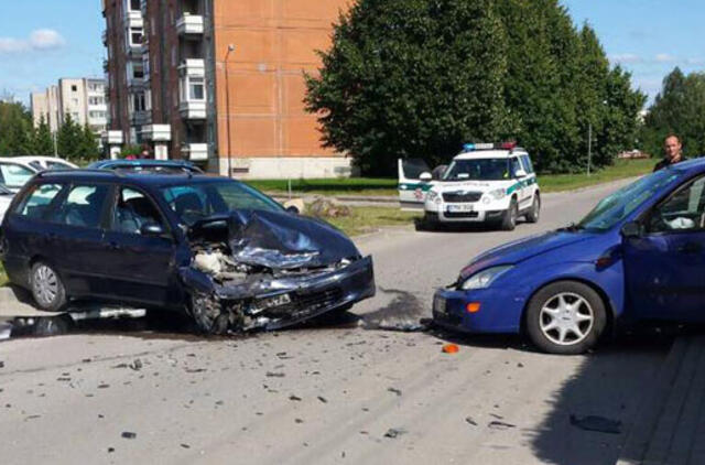 Gargžduose susidūrė du automobiliai
