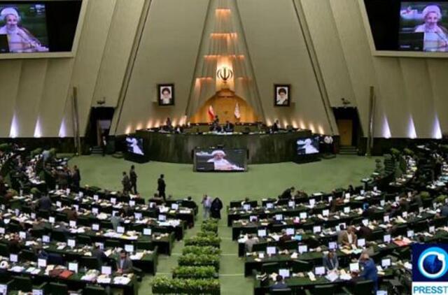 Iranas tapo pirmąja šalimi, įvedusia JAV sankcijas už terorizmo rėmimą pasaulyje