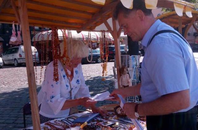 Prekyba gintaro dirbiniais - be pažeidimų