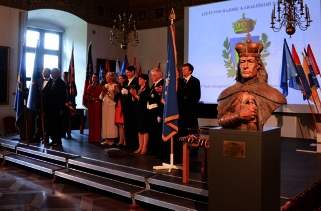 Ar bajorų kraujas iš tikrųjų mėlynas?