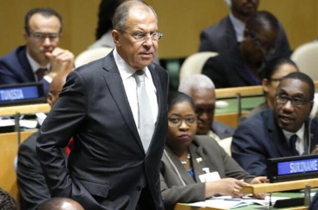 Rusija atsiriboja nuo Donaldo Trampo grasinimų Šiaurės Korėjai ir Iranui