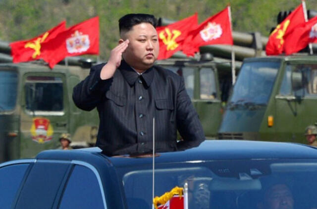 Šiaurės Korėja naujausią savo branduolinį bandymą pavadino „dovana“ JAV