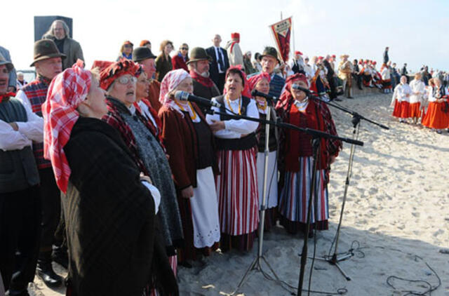 Tautos nori šokti ir dainuoti
