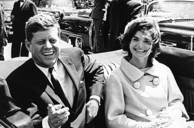 JAV lyderis leido paskelbti slaptus dokumentus apie Džono F. Kenedžio nužudymą