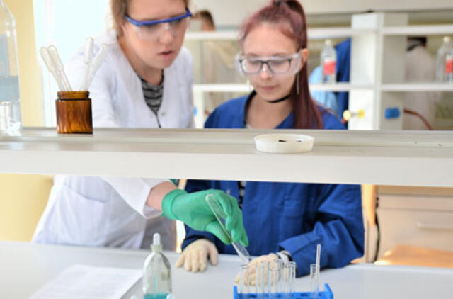 Moksleiviams Klaipėdos universitetas siūlo iškeisti pamoką į paskaitą